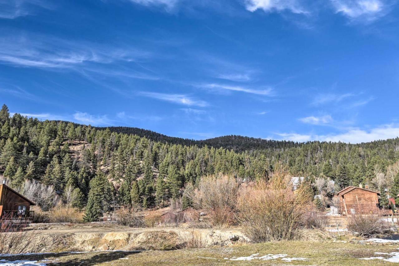 Downtown Red River Retreat With Mtn Views And Yard Exterior photo